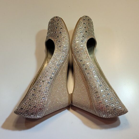 NICOLE ROUND TOE GOLD &SILVER WEDGE SHOES - Picture 14 of 16